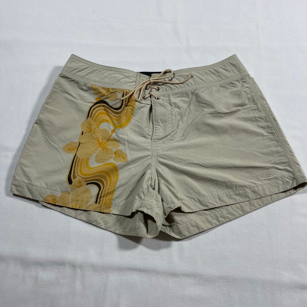 Vintage 2002 Patagonia Pataloha Board Shorts Women’s 10 Floral Beige Y2K Surf